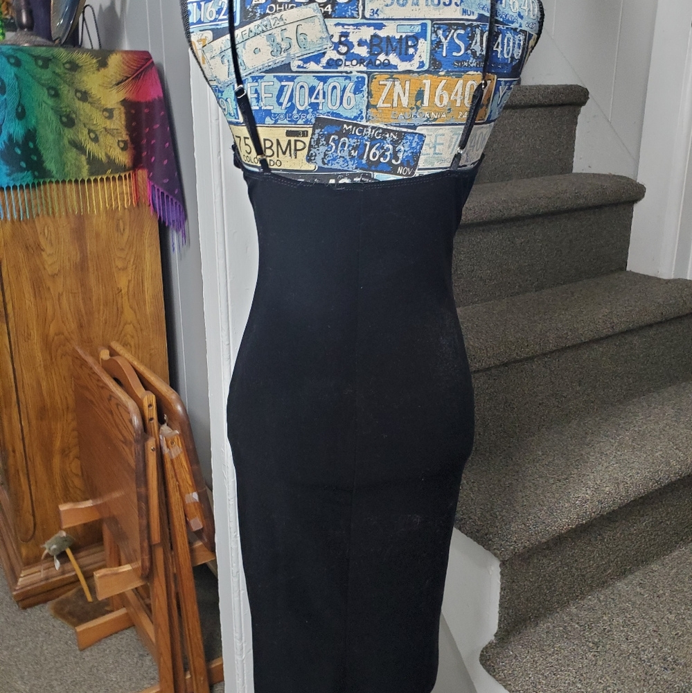 BLACK CRUSHED VELVET LACE LINED FORM FITTING DRESS! - Picture 5 of 14